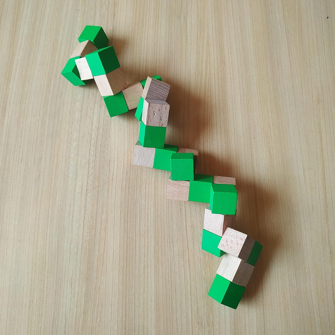 Snake Cube