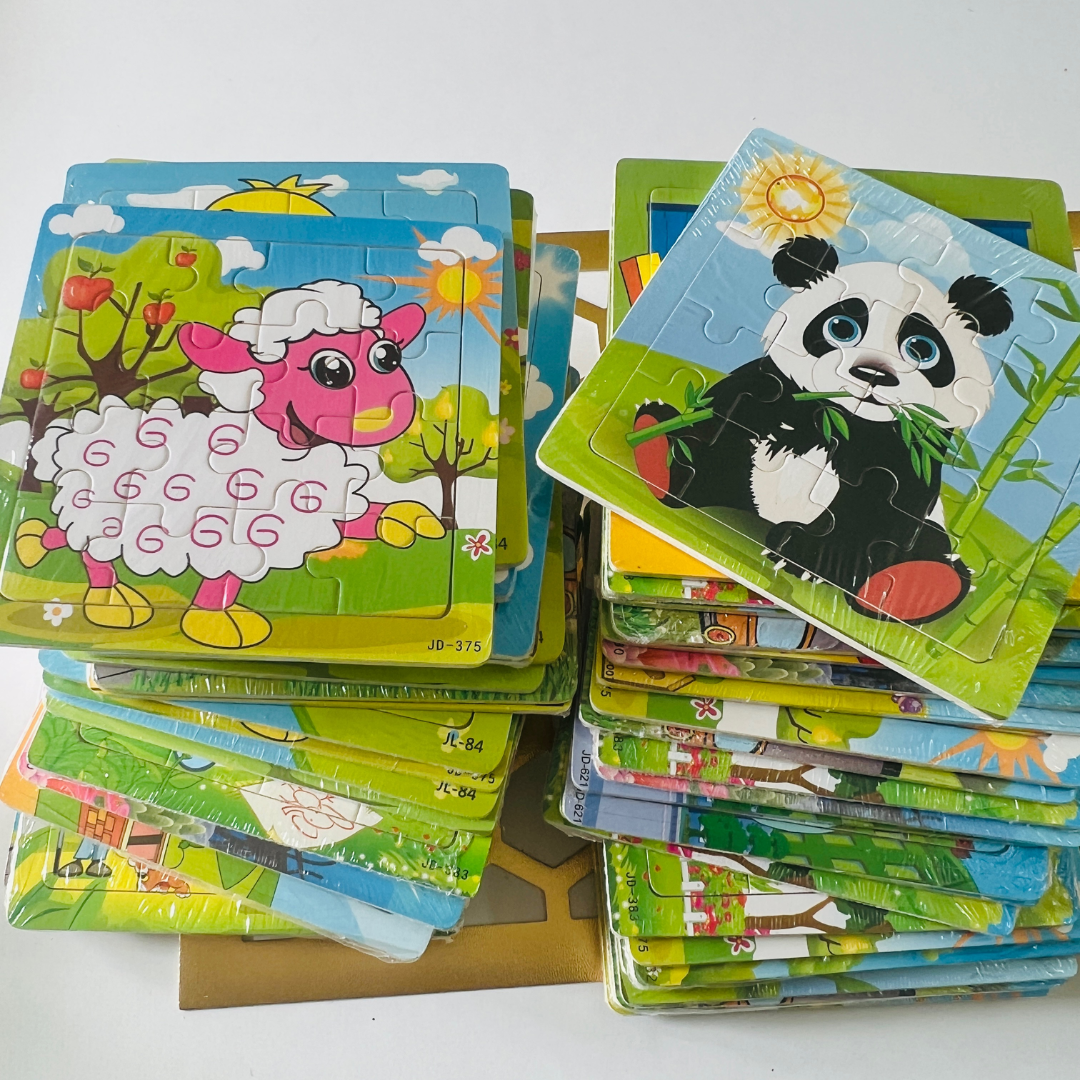 jigsaw puzzle with base image